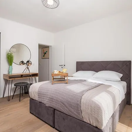 Rhea * オパティヤ